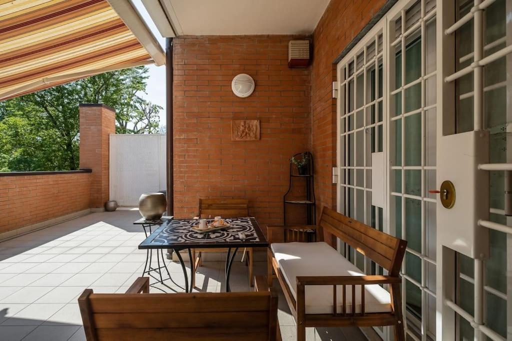 A Casa Di Mo', A Due Passi Dalla Stazione E Fiera Bolonia Exterior foto