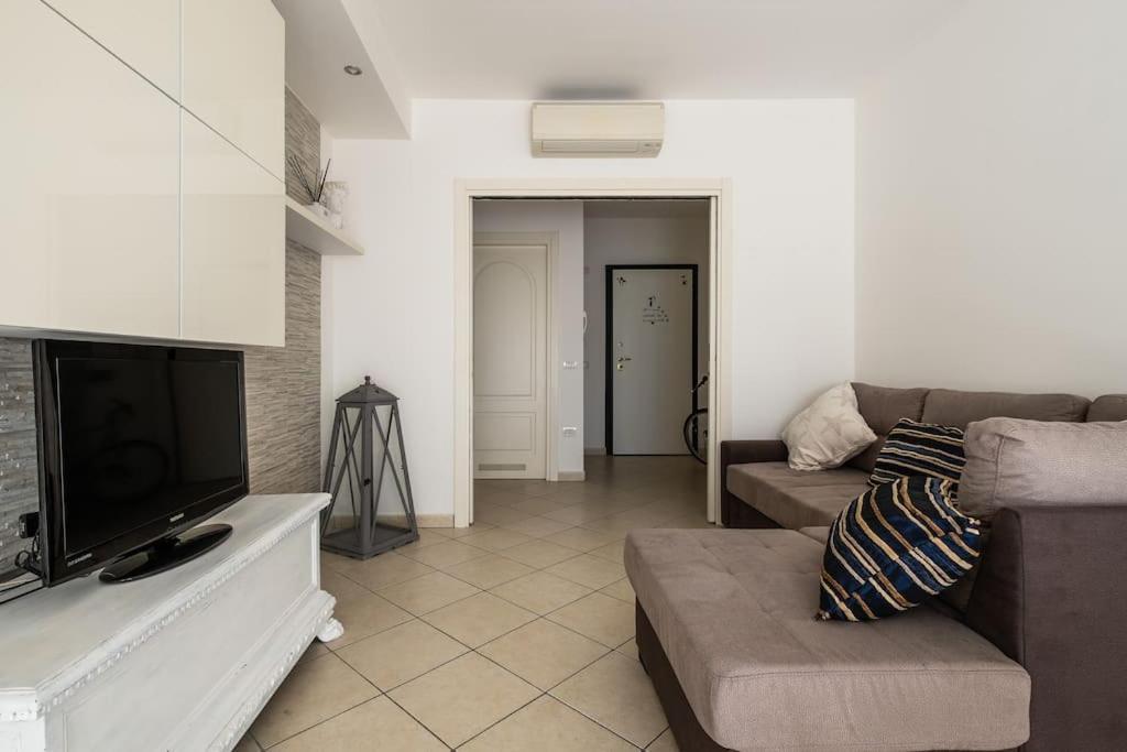 A Casa Di Mo', A Due Passi Dalla Stazione E Fiera Bolonia Exterior foto